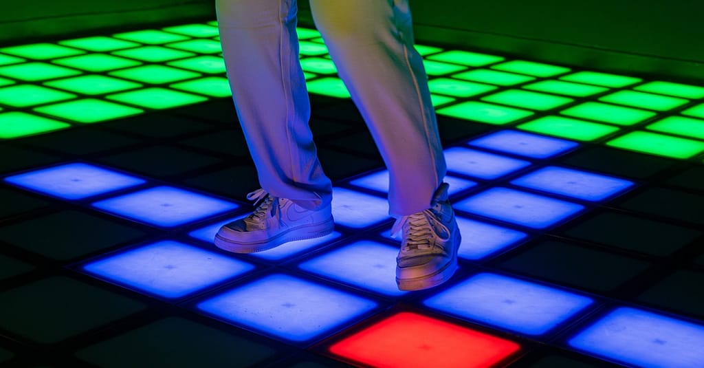 Pixel Lighting Game For Upto Four! Dubai activities Shop Online at Dubai Trades 8