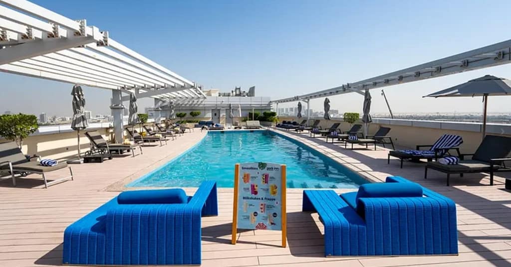 Pool Access & Get 50 To 200 Aed Back As F&B Credit For 1, 2, 4, Or 6 Dubai activities Shop Online at Dubai Trades 7