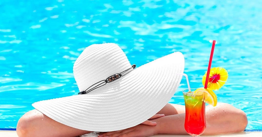 Pool And Fitness Facilities Access At Pool Bar At 4* Two Seasons Hotel Dubai activities Shop Online at Dubai Trades 2