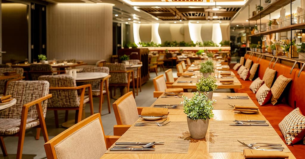 Premium 4* Dinner Buffet With Beverages For 1-4 Guests Dubai restaurants Shop Online at Dubai Trades 4