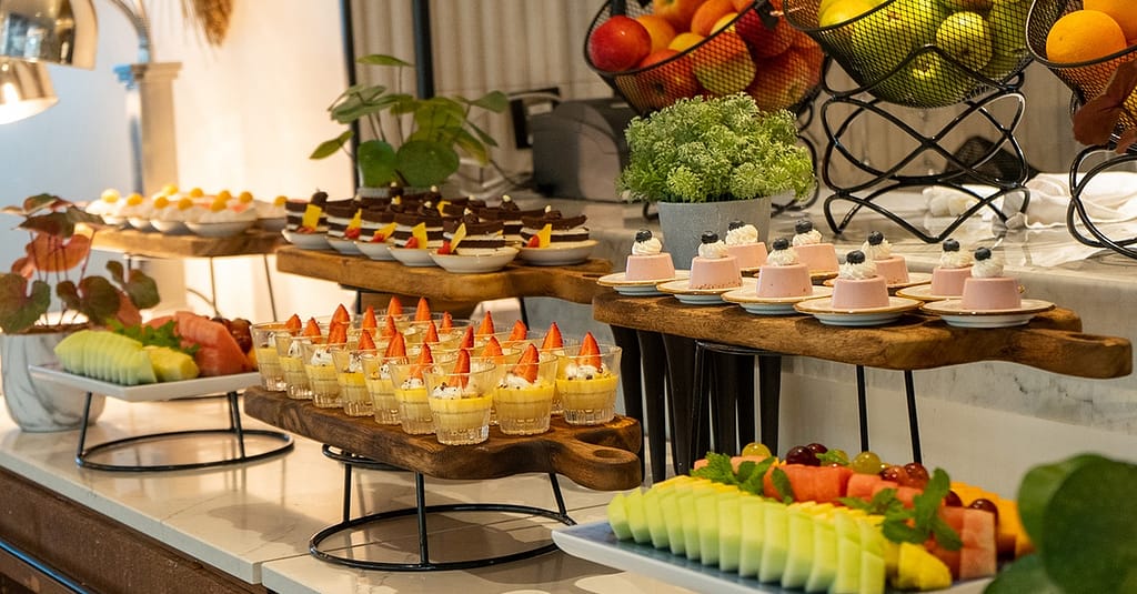 Premium 4* Dinner Buffet With Beverages For 1-4 Guests Dubai restaurants Shop Online at Dubai Trades 5