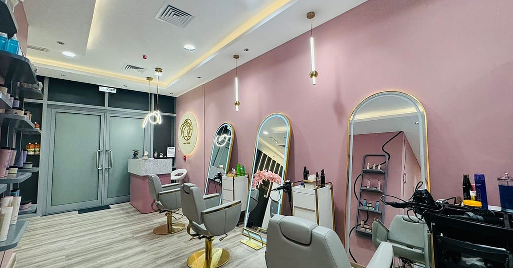 Luxurious Eyelash Transformation In A Serene Setting Dubai other Shop Online at Dubai Trades 5