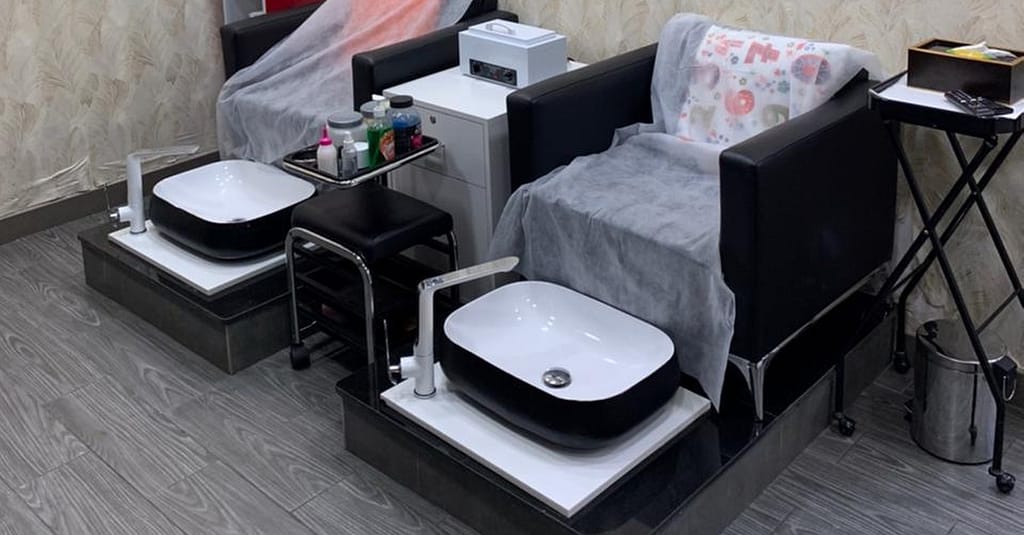 Relax With 40 Or 60-Minute Moroccan Bath Or Facial At Sumr Gents Salon Dubai other Shop Online at Dubai Trades 5