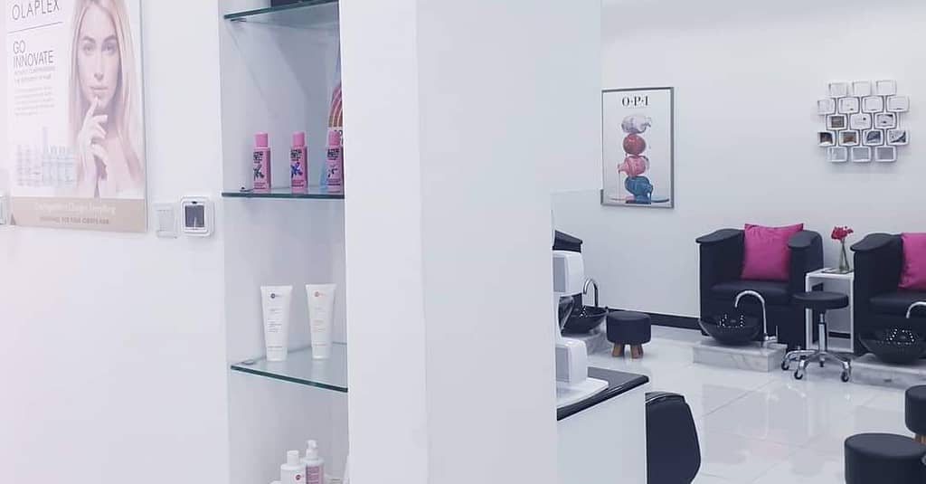 Revive Your Look With Vibrant Roots! Say Goodbye To Dull Hair Dubai other Shop Online at Dubai Trades 4