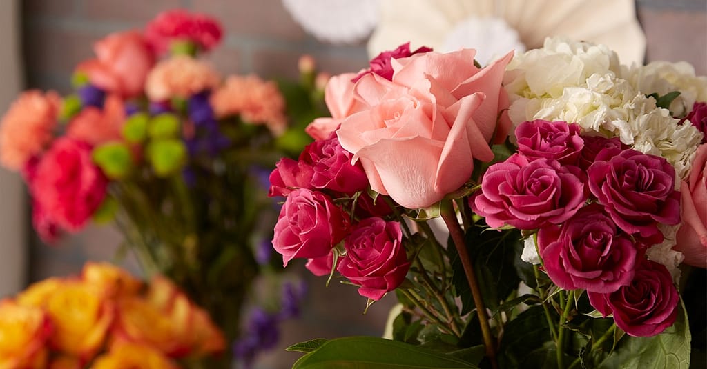 Rose Bouquet Delivery Dubai other Shop Online at Dubai Trades 2