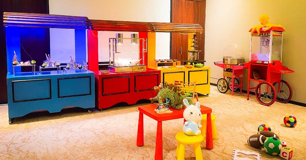 Safari Brunch With Soft Beverages – Child (Aed75), Adult (Aed 169) Abu Dhabi restaurants Shop Online at Dubai Trades 10
