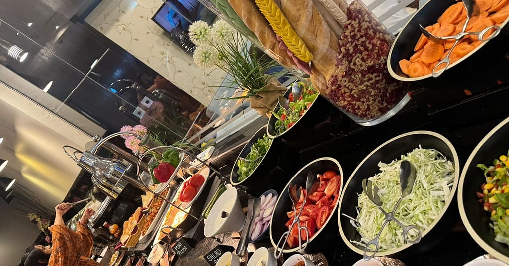 Saturday Party Night Dinner Buffet: Options For One, Two, Or Four Dubai restaurants Shop Online at Dubai Trades 4