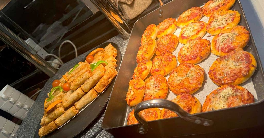 Saturday Party Night Dinner Buffet: Options For One, Two, Or Four Dubai restaurants Shop Online at Dubai Trades 8