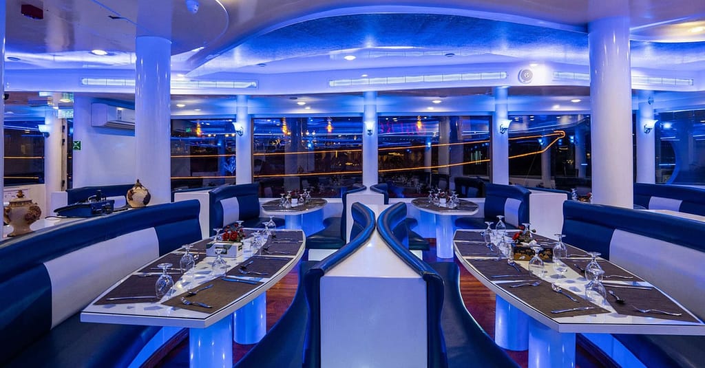 Marina Dinner Cruise On A Luxury Yacht Dubai restaurants Shop Online at Dubai Trades 3