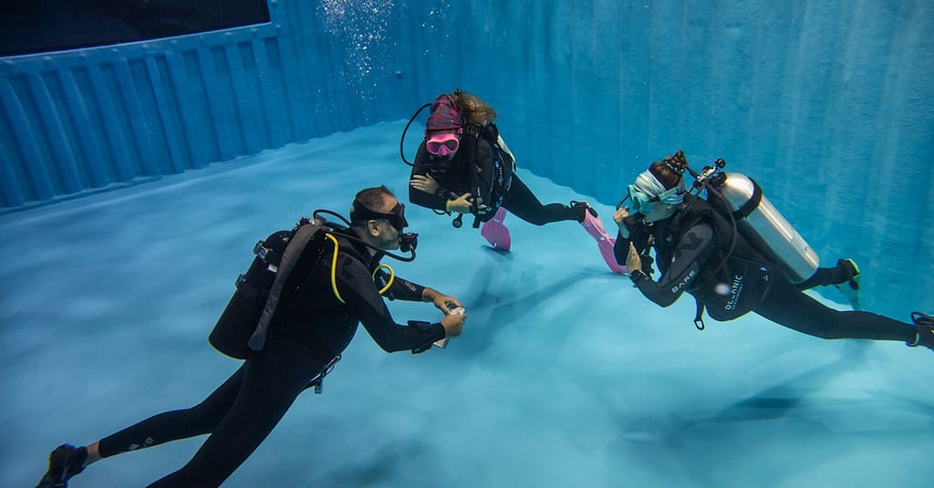 Scuba Diving Courses At Divecampus Dubai activities Shop Online at Dubai Trades 6