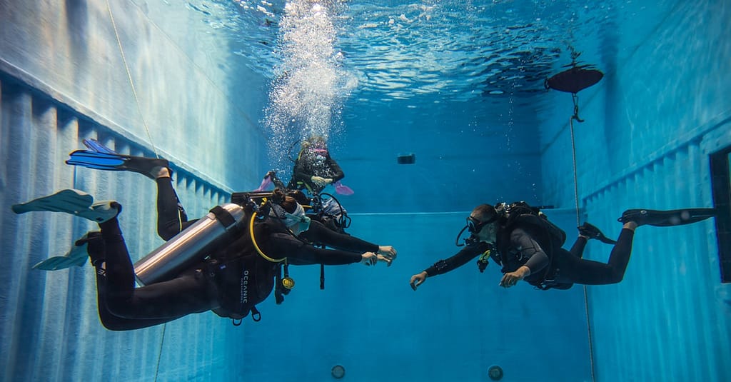 Scuba Diving Courses At Divecampus Dubai activities Shop Online at Dubai Trades 8