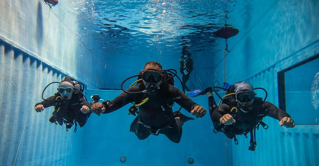 Scuba Diving Courses At Divecampus Dubai activities Shop Online at Dubai Trades 10