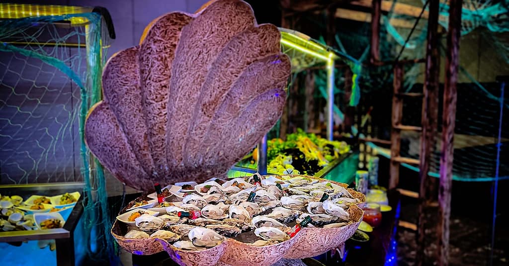 Seafood Night With Choice Of Beverage For One, Two Or Four Abu Dhabi restaurants Shop Online at Dubai Trades 3