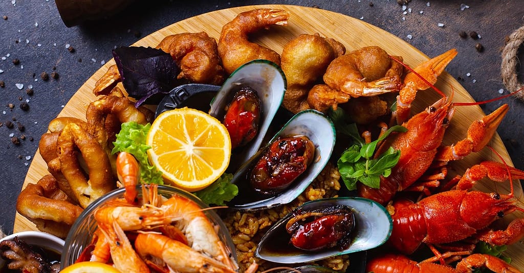 Seafood Night With Choice Of Beverage For One, Two Or Four Abu Dhabi restaurants Shop Online at Dubai Trades 2