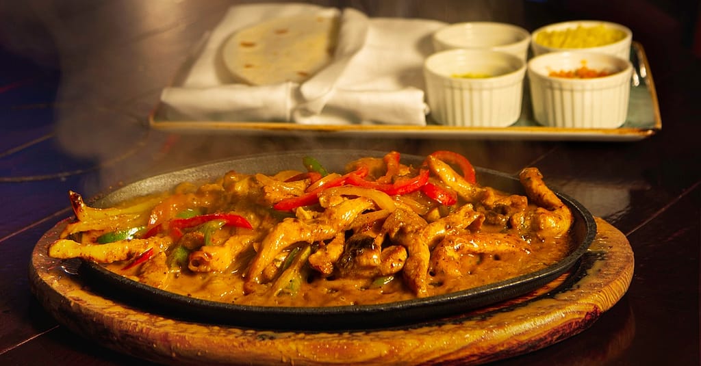 Select And Savor: A La Carte Deal For Flavorful Moments! Abu Dhabi restaurants Shop Online at Dubai Trades 4