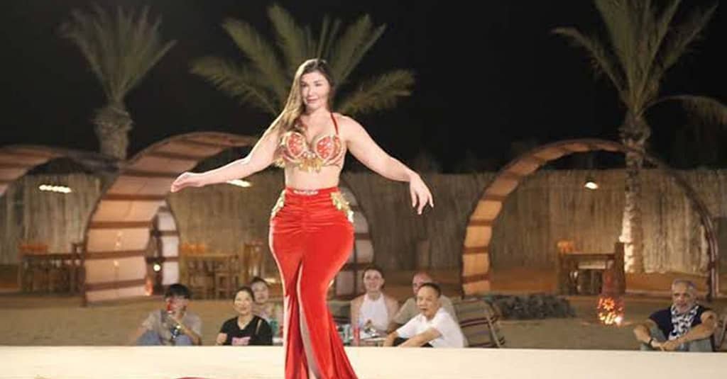 Self-Drive Desert Safari Tour With Live Entertainment, Dinner And More Dubai package Shop Online at Dubai Trades 3
