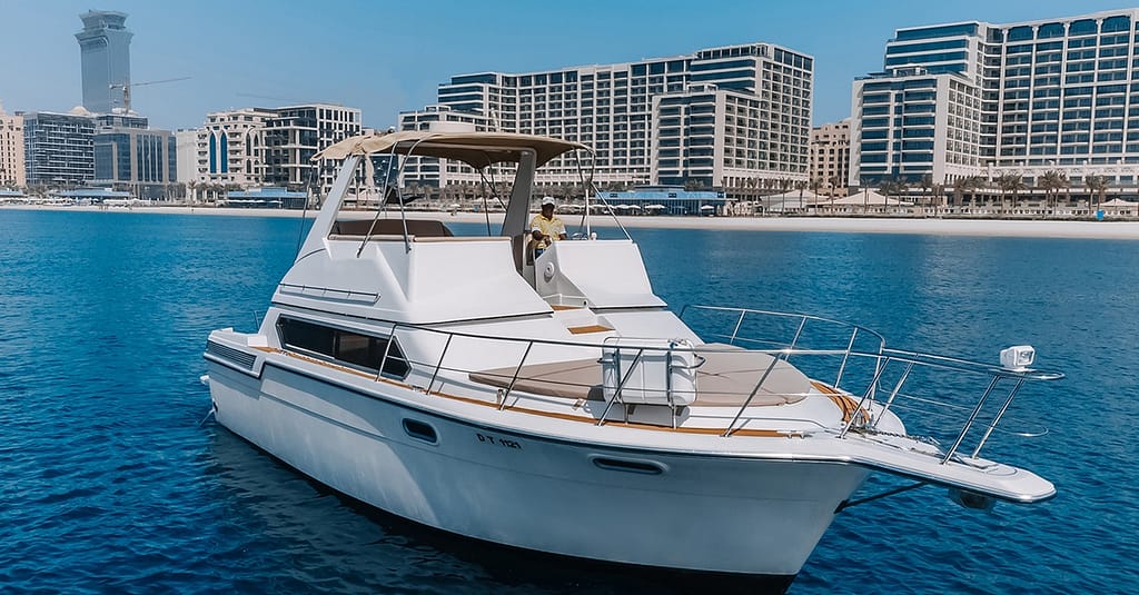 Set Sail On Luxury: One Or Two Hour Cruise For Every Occasion! Dubai activities Shop Online at Dubai Trades 14