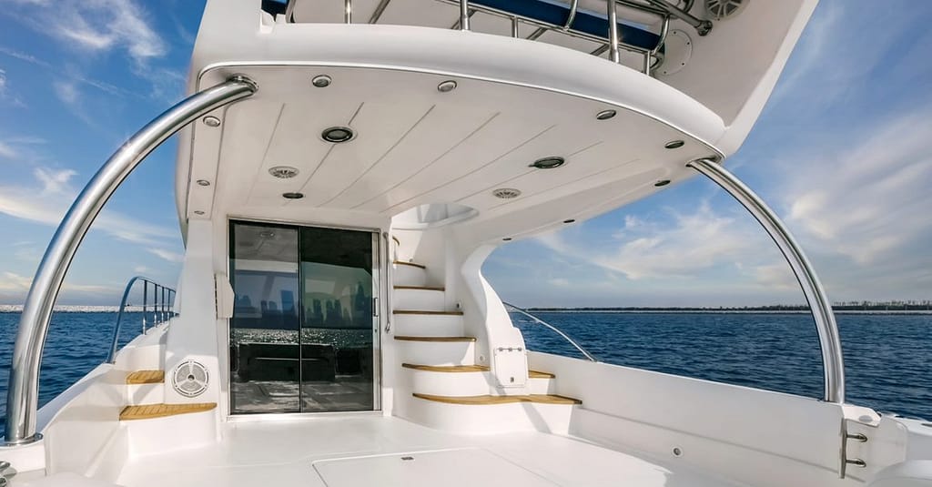 Set Sail On Luxury: One Or Two Hour Cruise For Every Occasion! Dubai activities Shop Online at Dubai Trades 8