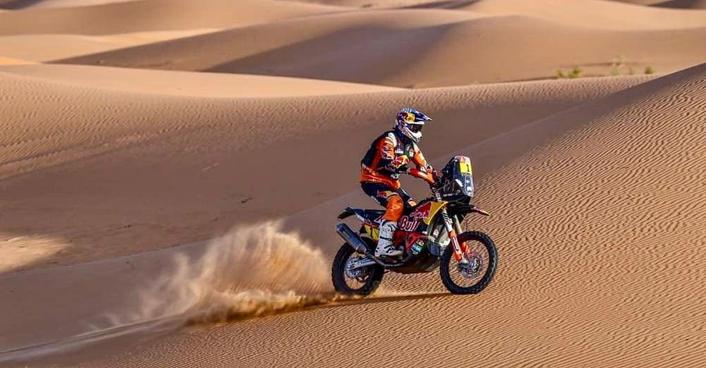 Sharmax Dirt Bike 320cc Adventure In Desert For 20, 30, Or 60-Minute Dubai activities Shop Online at Dubai Trades 4