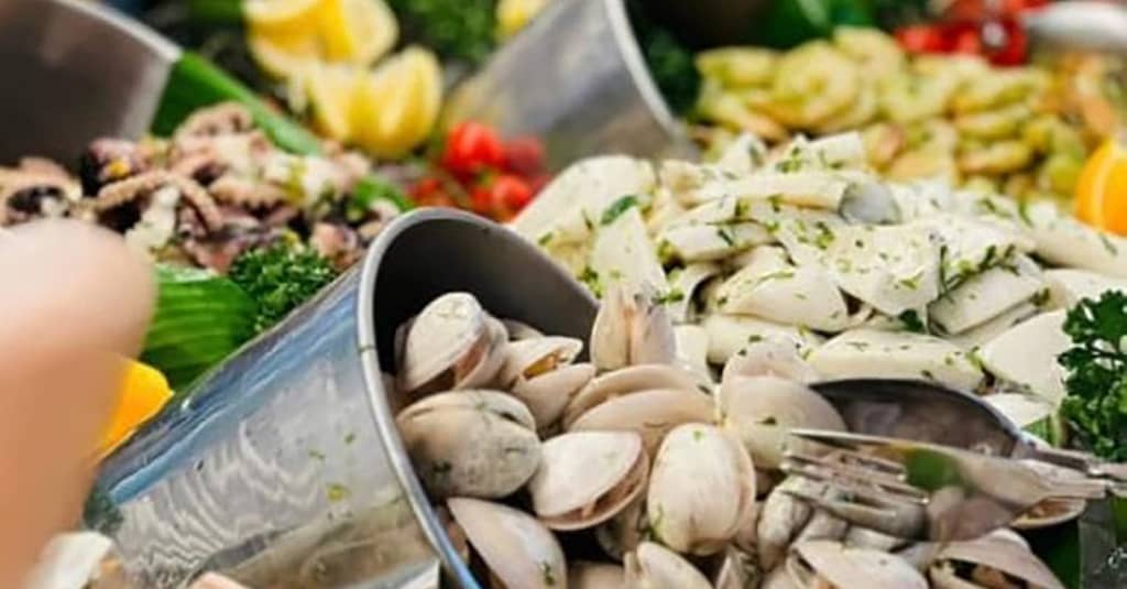 Sip And Savour: Premium Italian / Seafood Night With Soft Drinks Abu Dhabi restaurants Shop Online at Dubai Trades 11