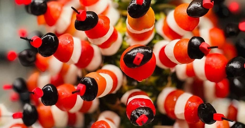 Sip And Savour: Premium Italian / Seafood Night With Soft Drinks Abu Dhabi restaurants Shop Online at Dubai Trades 2