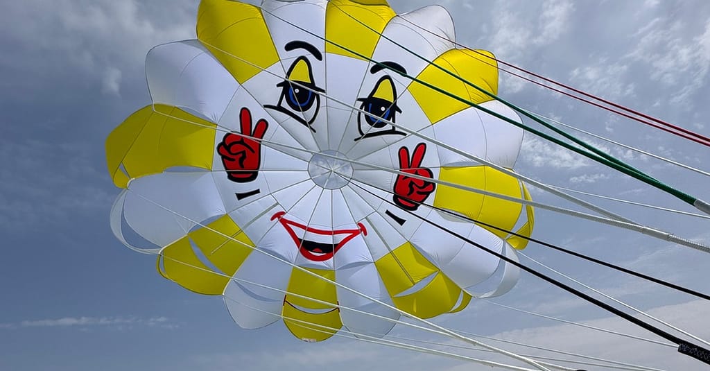 Soar Above Dubais Coastline With 30-Minute Parasailing For One Or Two Dubai activities Shop Online at Dubai Trades 4
