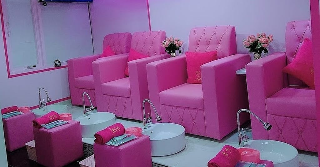 Spa Treatment, Moroccan Bath Or Hydrafacial Combination Abu Dhabi other Shop Online at Dubai Trades 4