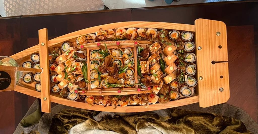 Sushi Combo For One Or Two At Sushi Fashion Dubai restaurants Shop Online at Dubai Trades 3