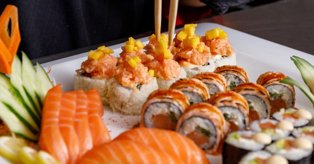 Sushi Set Menu With A Beverage At Keway Mai @ 4* City Seasons Al Hamra Abu Dhabi restaurants Shop Online at Dubai Trades 4
