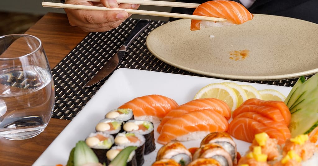 Sushi Set Menu With A Beverage At Keway Mai @ 4* City Seasons Al Hamra Abu Dhabi restaurants Shop Online at Dubai Trades 6