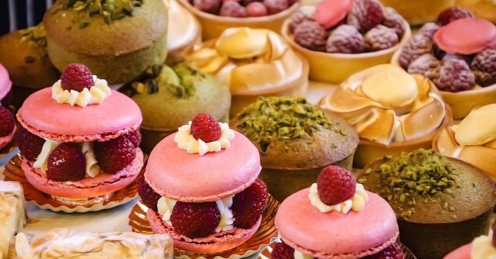 Takeaway Cake Of Choice: One Kg Abu Dhabi restaurants Shop Online at Dubai Trades 4