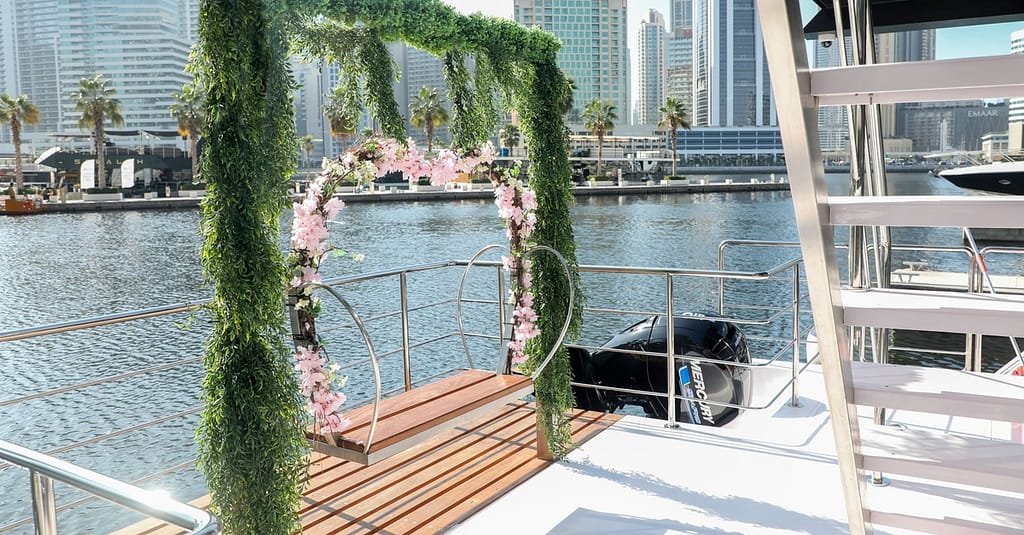 Tour – Boat Dubai package Shop Online at Dubai Trades 7