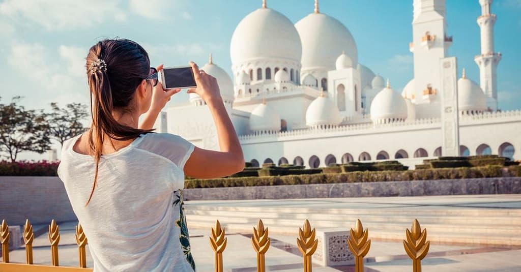 Tour – Guided Dubai package Shop Online at Dubai Trades 2