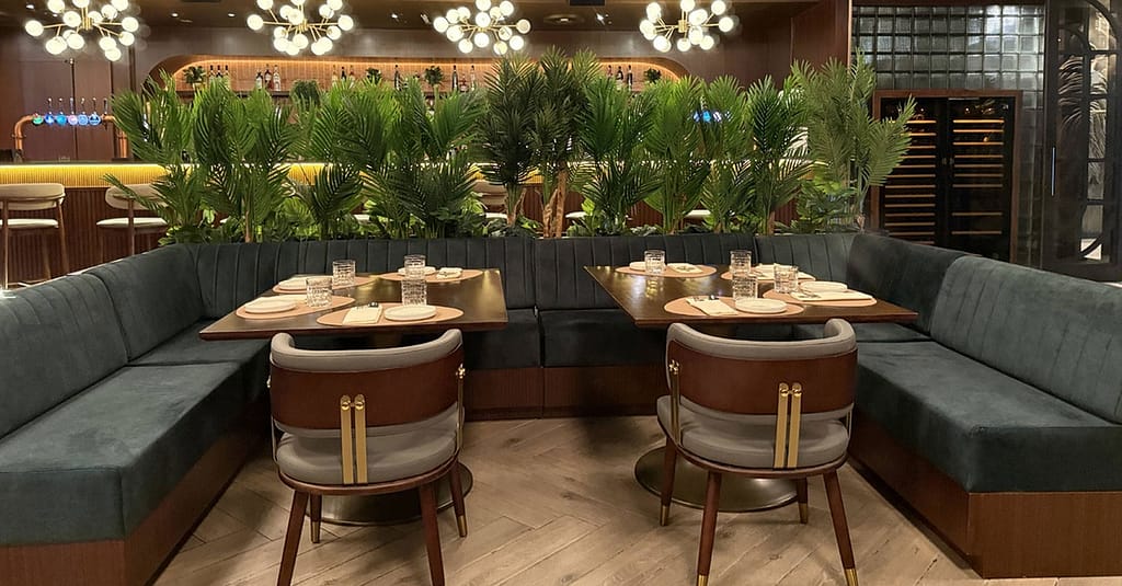 Traditional Sunday Roast With Bottomless Soft Or House Beverages Dubai restaurants Shop Online at Dubai Trades 2