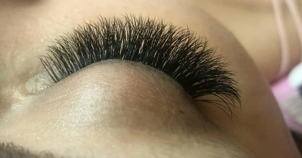 Transform Look: Exclusive Voucher For Stunning Eyelash Extensions! Dubai other Shop Online at Dubai Trades 4