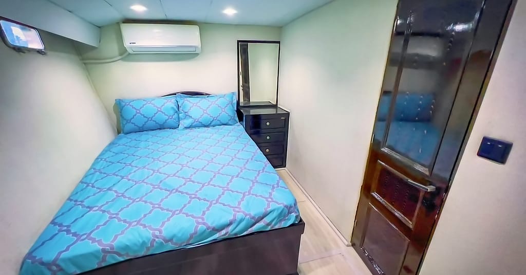 Two-Hour Sunset Cruise On A 70ft Yacht With Bbq And Iconic Dubai Views Dubai package Shop Online at Dubai Trades 20