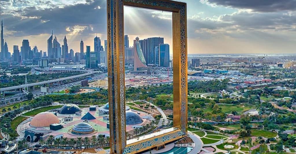 Unleash The Magic Of Dubai: Explore Top Attractions Hassle-Free! National Deal package Shop Online at Dubai Trades 6