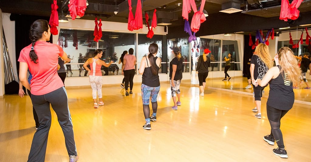 Up To 25% Off On At James And Alex Dance Studios Dubai other Shop Online at Dubai Trades 16
