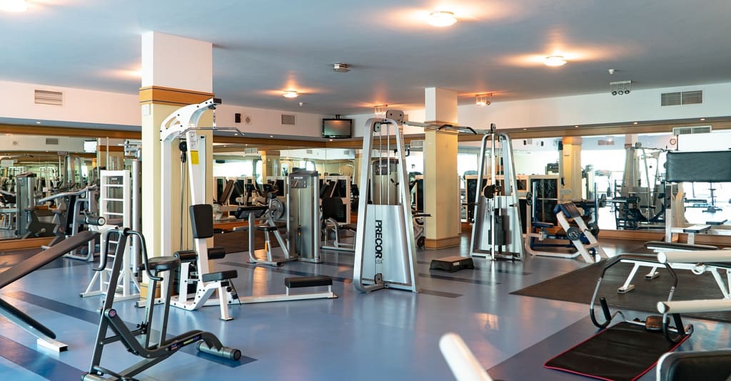 Up To 44% Off On At Dhabi Health Club Abu Dhabi other Shop Online at Dubai Trades 5