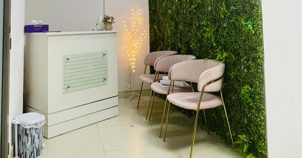 Up To 54% Off On At Anam Abid Beauty Salon Dubai other Shop Online at Dubai Trades 4