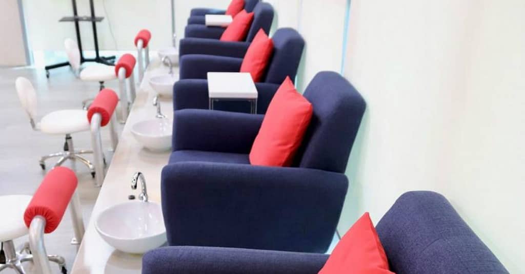 Up To 57% Off On At Nail Blitz Dmcc Dubai other Shop Online at Dubai Trades 3