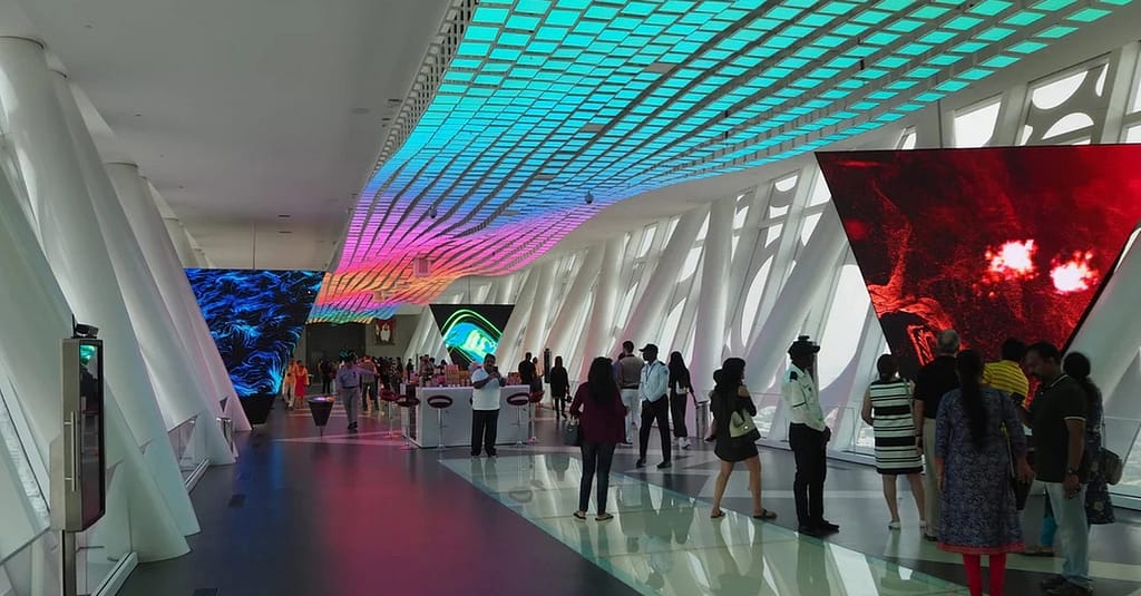 Visit Dubai Frame W/ Lost Chamber Aquarium, Dubai Aquarium & Img World Dubai package Shop Online at Dubai Trades 5