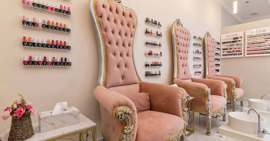 Waxing Session And Optional Face Threading At Bella Vie Beauty Centre Dubai other Shop Online at Dubai Trades 12