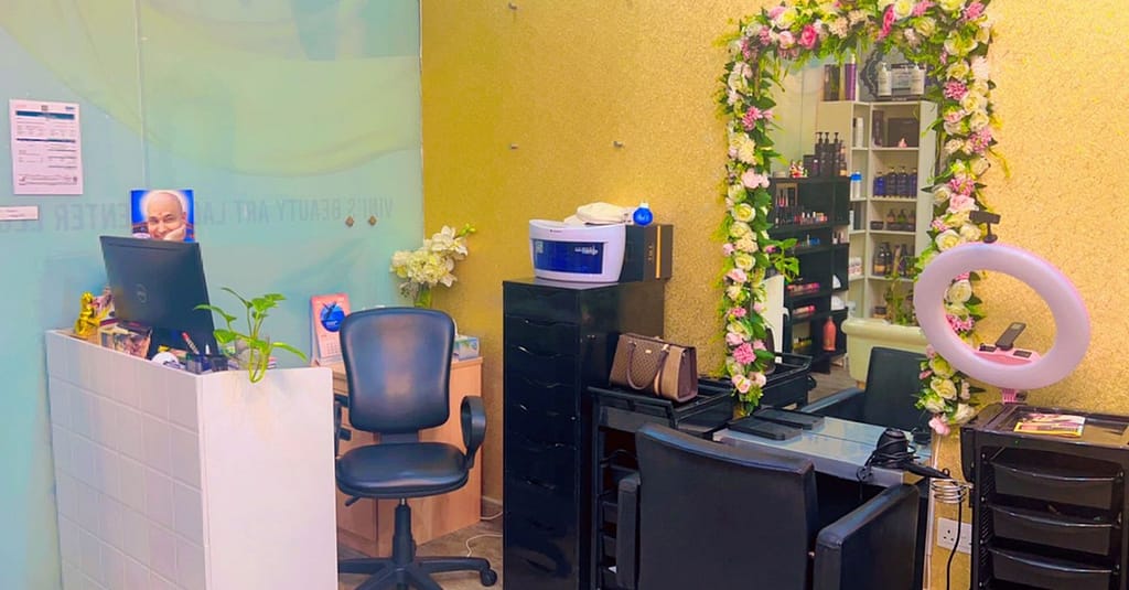 Hair Wash And Blow Dry Services At Vinis Beauty Art Ladies Centre Dubai other Shop Online at Dubai Trades 7