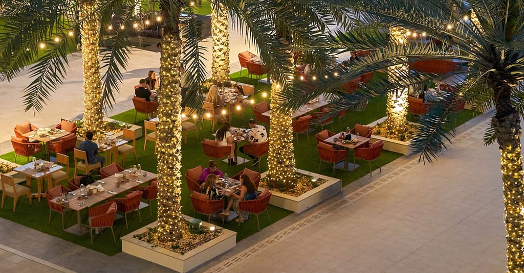 Weekend Live Bbq Buffet W/ Beverage For 1 Child Or 1, 2, 3 Or 4 Adult Dubai restaurants Shop Online at Dubai Trades 2