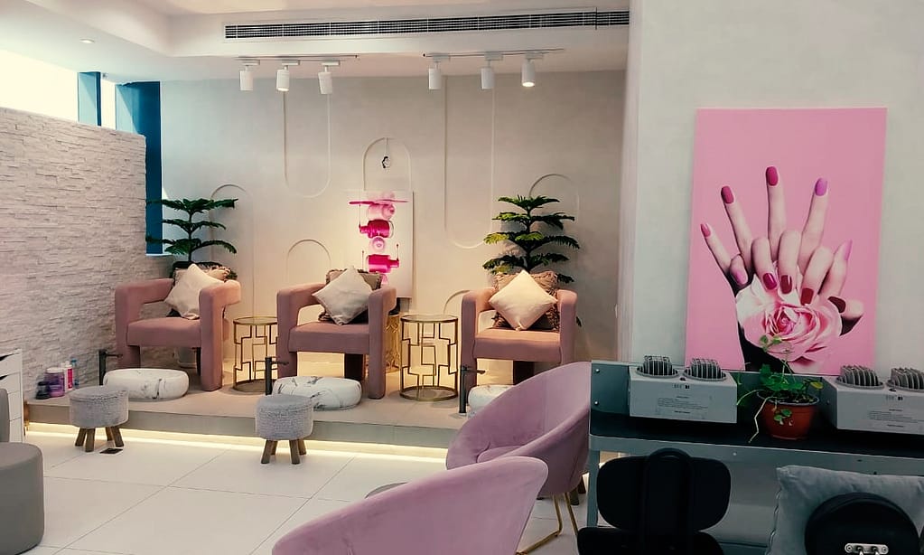 20, 30 Or 40 Minute Feet Reflexology, Classic Pedicure & More Dubai other Shop Online at Dubai Trades 7