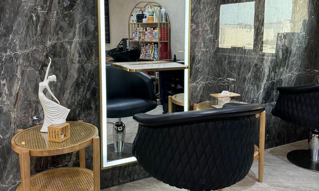 Choice Of Hair Wash And Blowdry At Bronzette Salon Dubai other Shop Online at Dubai Trades 7