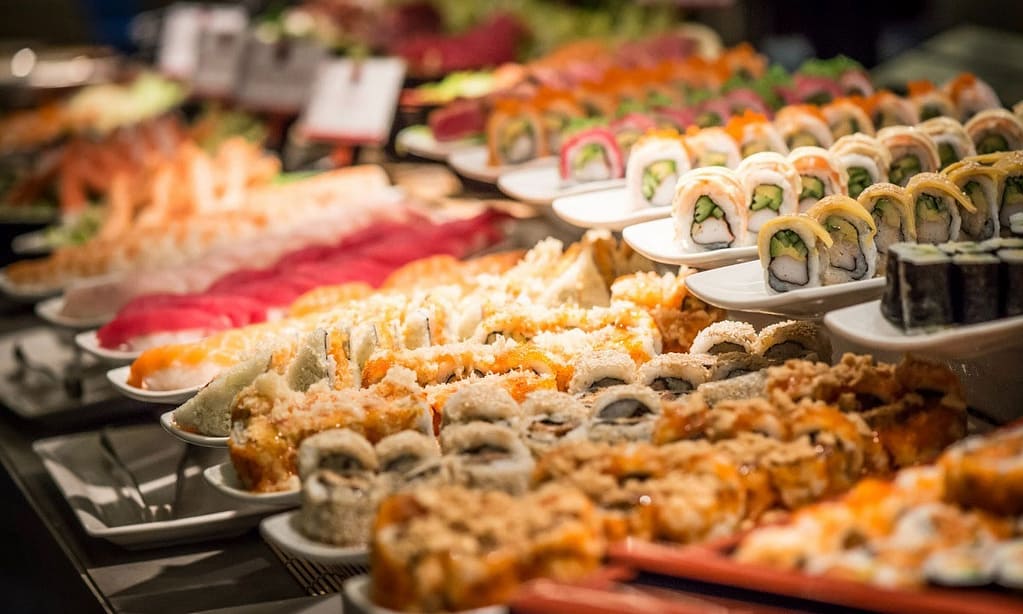 Dinner Buffet With Soft Beverages For One Child Or Up To 4 Adults Dubai restaurants Shop Online at Dubai Trades 2