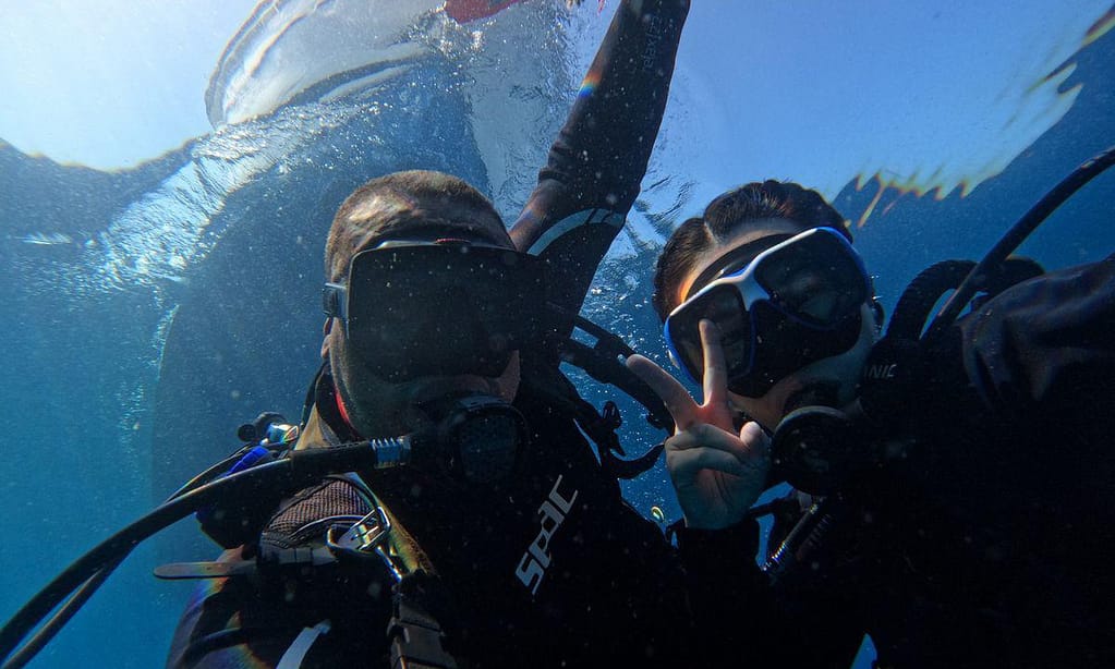 Dive Into Adventure With Diving Course Dubai activities Shop Online at Dubai Trades 3