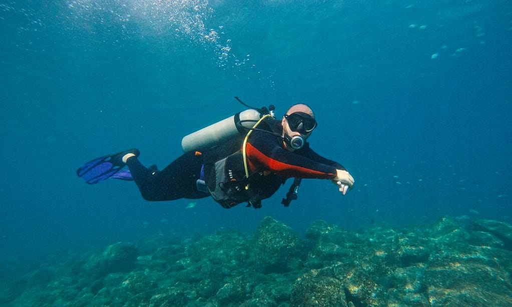 Dive Into Adventure With Diving Course Dubai activities Shop Online at Dubai Trades 6